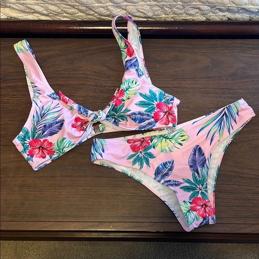 SHEIN Multicolor Bikini Top